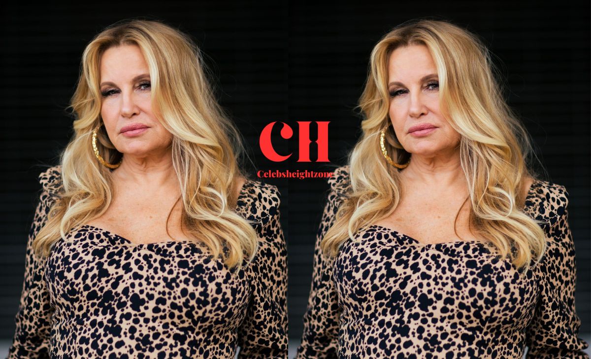 jennifer-coolidge-height-and-weight-celebsheightzone